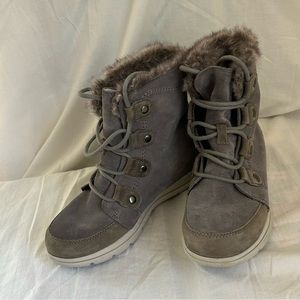 Sorel suede gray boots